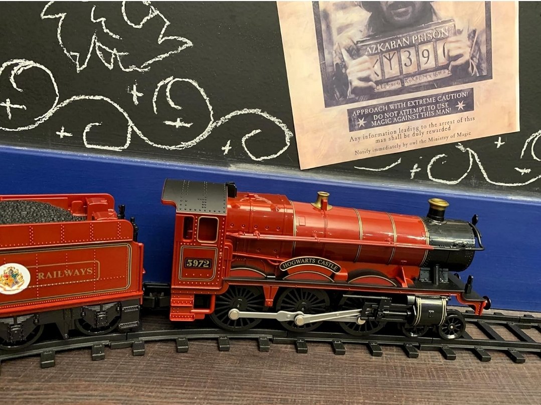 Hogwarts Express Train w/Remote Control - Image 4
